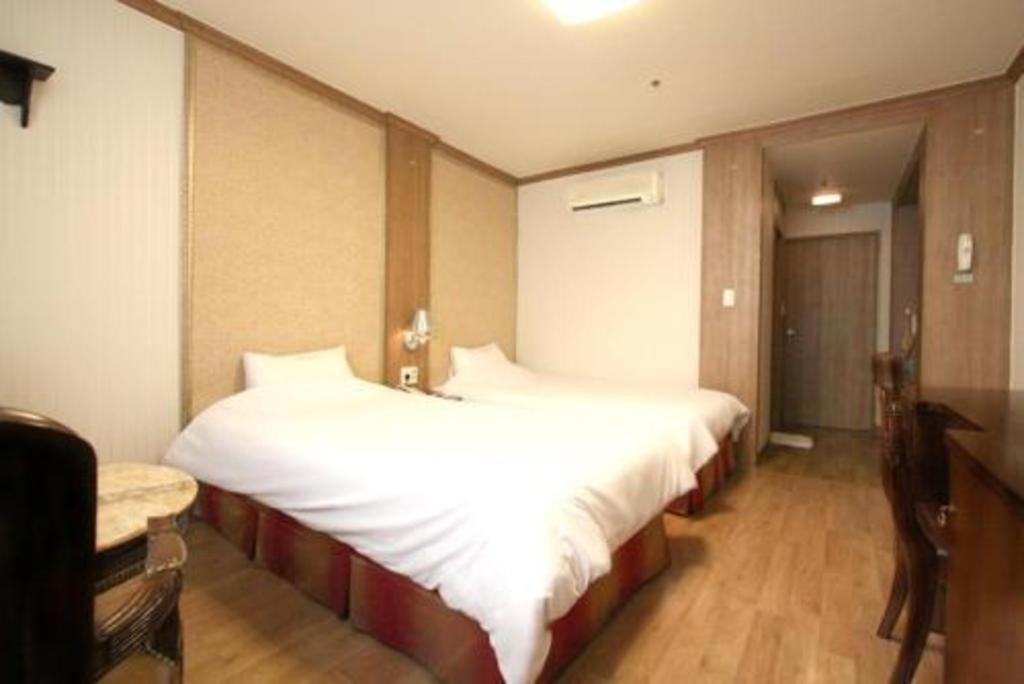 צ'אנגוון Hotel Olympic מראה חיצוני תמונה