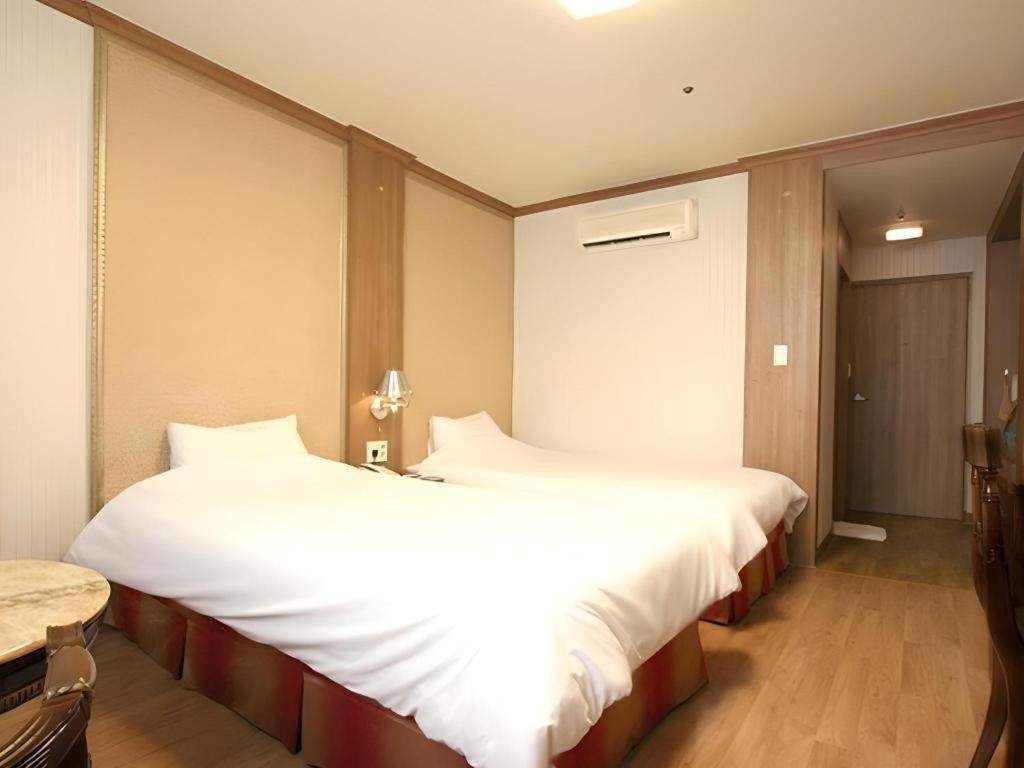 צ'אנגוון Hotel Olympic מראה חיצוני תמונה